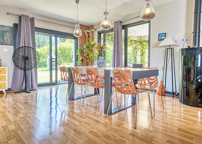 Gorgeous In Holiday home