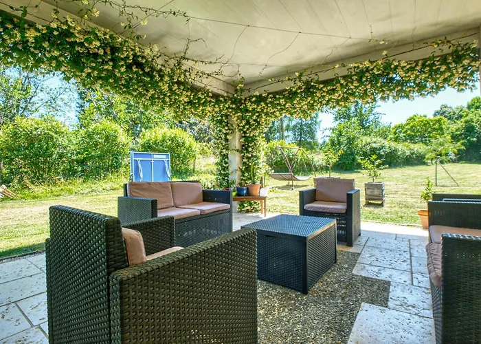 Tatil Evi Gorgeous In Coursac